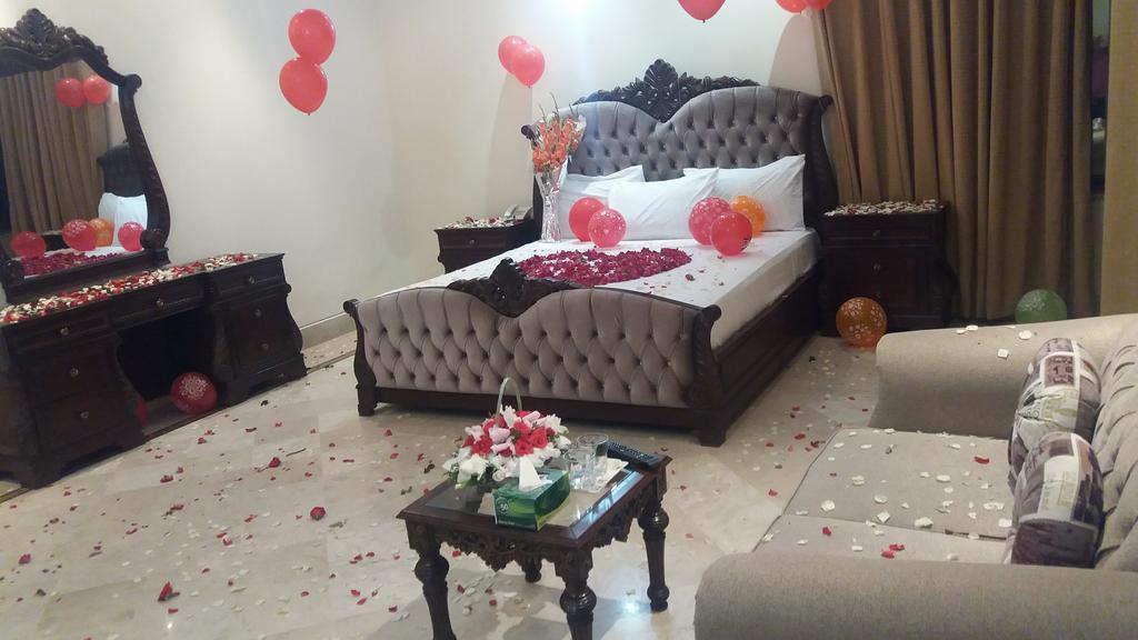 Executive Galaxy Guest House Islamabad Eksteriør billede