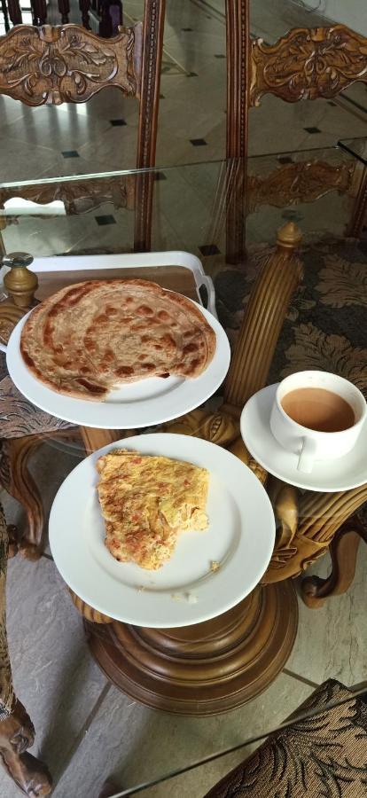 Executive Galaxy Guest House Islamabad Eksteriør billede