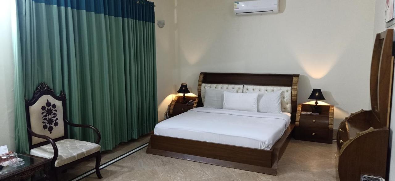 Executive Galaxy Guest House Islamabad Eksteriør billede
